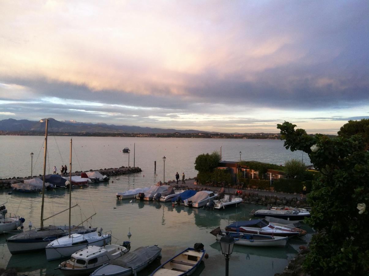 Casa Caterina Lake View Holidays Apartments بسكييرا ديل غاردا المظهر الخارجي الصورة