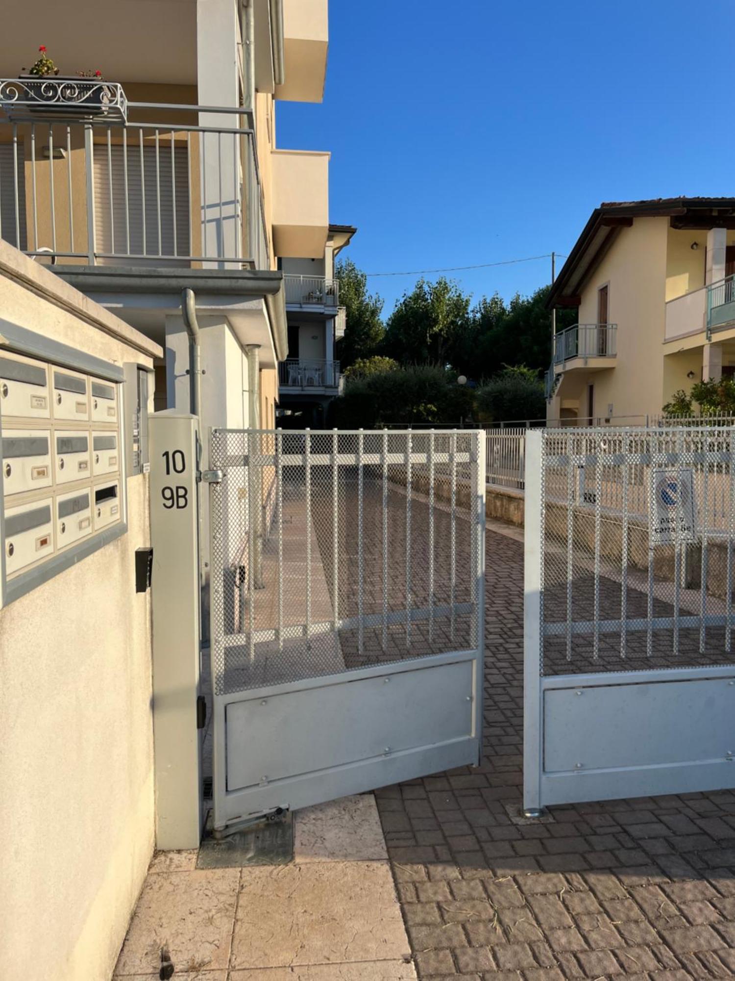 Casa Caterina Lake View Holidays Apartments بسكييرا ديل غاردا المظهر الخارجي الصورة
